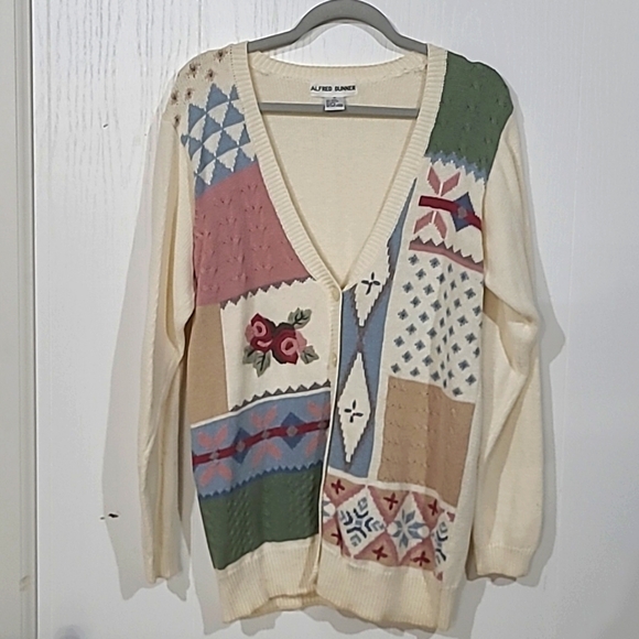 Vintage Alfred Dunner Embellished Cardigan Sweater Size Medium - Picture 7 of 7